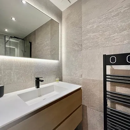 Skr - Rooftop Flat 6p Apartman *