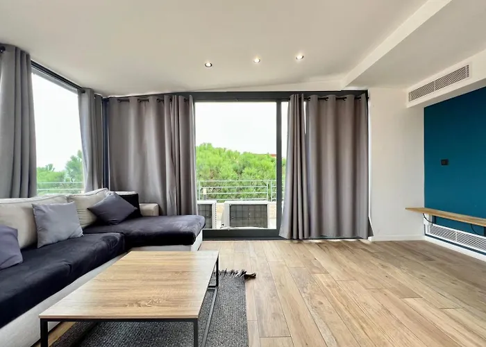 Skr - Rooftop Flat 6p